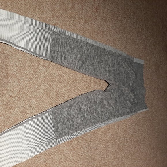 New Fitness Compression Leggings. - Picture 8 of 13